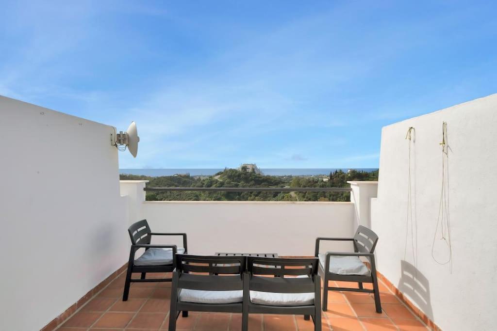 Duplex Con Vistas Al Mar, Piscina Y Gimnasio - Las Abejeras 226 Estepona Luaran gambar